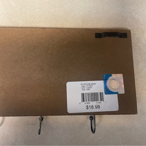 Badger Country Distressed Key Hook Sign - Picture 5 of 6